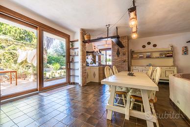 Villa con giardino 6 mesi