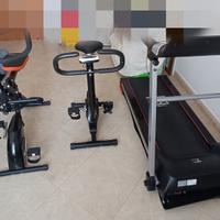 Tapis roulant, Total Crunch e cyclette in blocco.