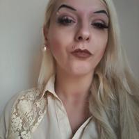 Cameriera ai piani /Housekeeper in hotel