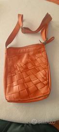 borsa Sisley