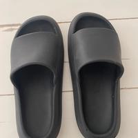 Ciabatte nere estive