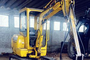 MINI ESCAVATORE KOMATSU PC20R
