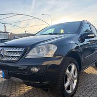 MERCEDES-BENZ ML 320 Classe M - W164 cdi Sport a