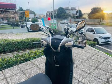 YAMAHA Xenter 125 PASSAGGIO E TAGLIANDO INCLUSO