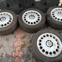 Gomme 205/60/r15 + cerchi alfa romeo