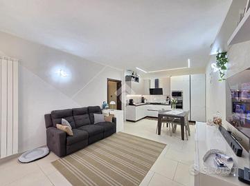 CASA SEMINDIPENDENTE A ALPIGNANO