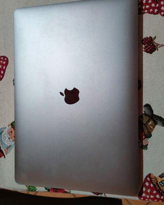 Apple MacBook