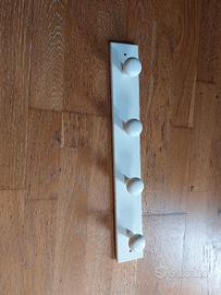 Appendiabiti da parete