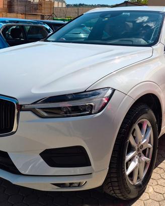 Volvo XC60 II 2018 2.0 d4 Business awd geartronic
