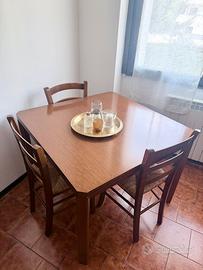 Tavolo in legno massello ALLUNGABILE – come nuovo