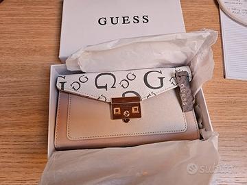 Portafoglio donna GUESS
