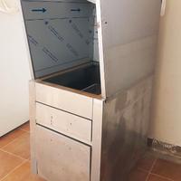 Barbecue Griglia a Carbone con Cappa