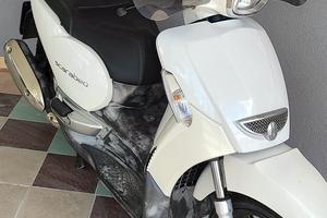 Aprilia Scarabeo 300s