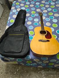 chitarra acustica