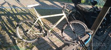 bici 24" senza freni