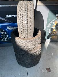 4 Gomme Invernali usate 245 40 20 + 275 35 20 Vred
