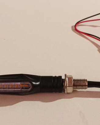 4 frecce a led sequenziali