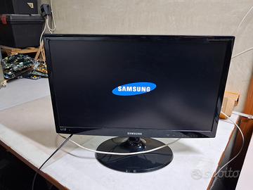 Samsung 22" pollici a led in full hd 