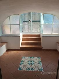 Immobile semi arredato in contesto signorile