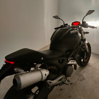 Ducati MONSTER 696 +