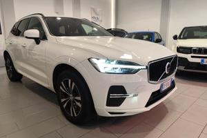 VOLVO XC60 B4 (d) Geartronic Momentum Pro