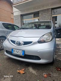 Toyota Aygo 1.0 12V VVT-i 5 porte Sol