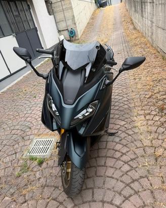 Yamaha T-MAX 560 tech-max 4900km!!
