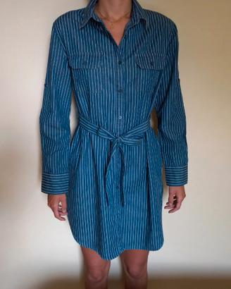 Abito a righe bianco e blu con cintura