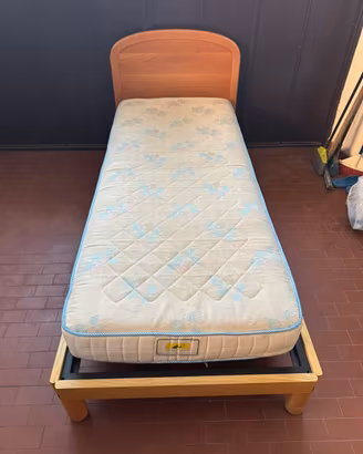 letto singolo con materasso