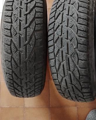 4 gomme per auto