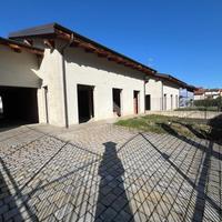 VILLA A SCHIERA A SANFRONT