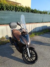 Kymco People S 150i