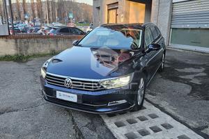 VOLKSWAGEN Passat 2.0 TDI Highline BlueMotion Tech