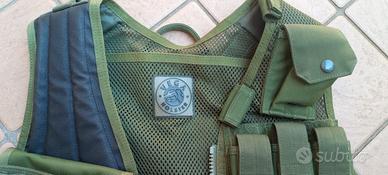 Gilet tattico Vega mai usato.