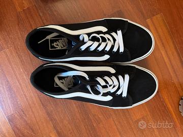 Sneakers nere stile vans