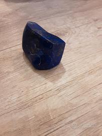 Lapislazzuli burattato.