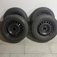 Gomme termiche e cerchi i ferro 5 fori