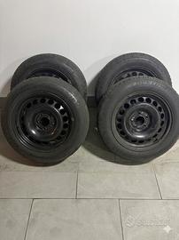 Gomme termiche e cerchi i ferro 5 fori