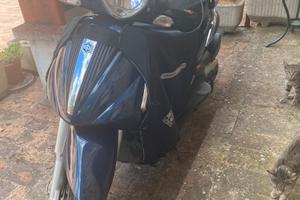 Piaggio Beverly 400