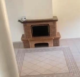 RIVESTIMENTO CAMINETTO