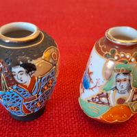 Coppia vasetti in porcellana giapponese