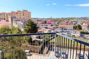 Via E. Scaglione 4 vani adiacenze Metro Chiaiano