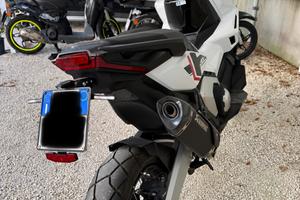 Xadv 750
