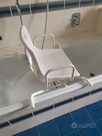 Sedia girevole per vasca da bagno