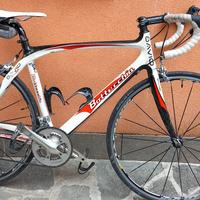 bici da corsa in carbonio 