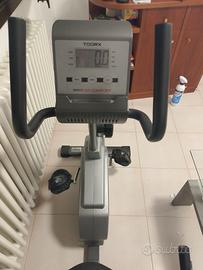 cyclette per anziani, con sensore battito cardiaco