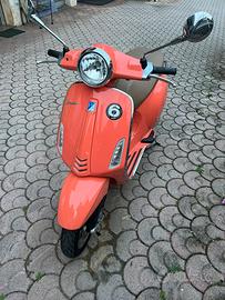 Vespa primavera 125