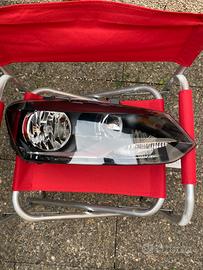 Faro Volkswagen Polo