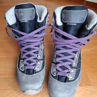 Scarponi donna da montagna AKU n.39, per camminare