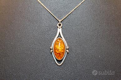 Splendida collana ciondolo argento ambra